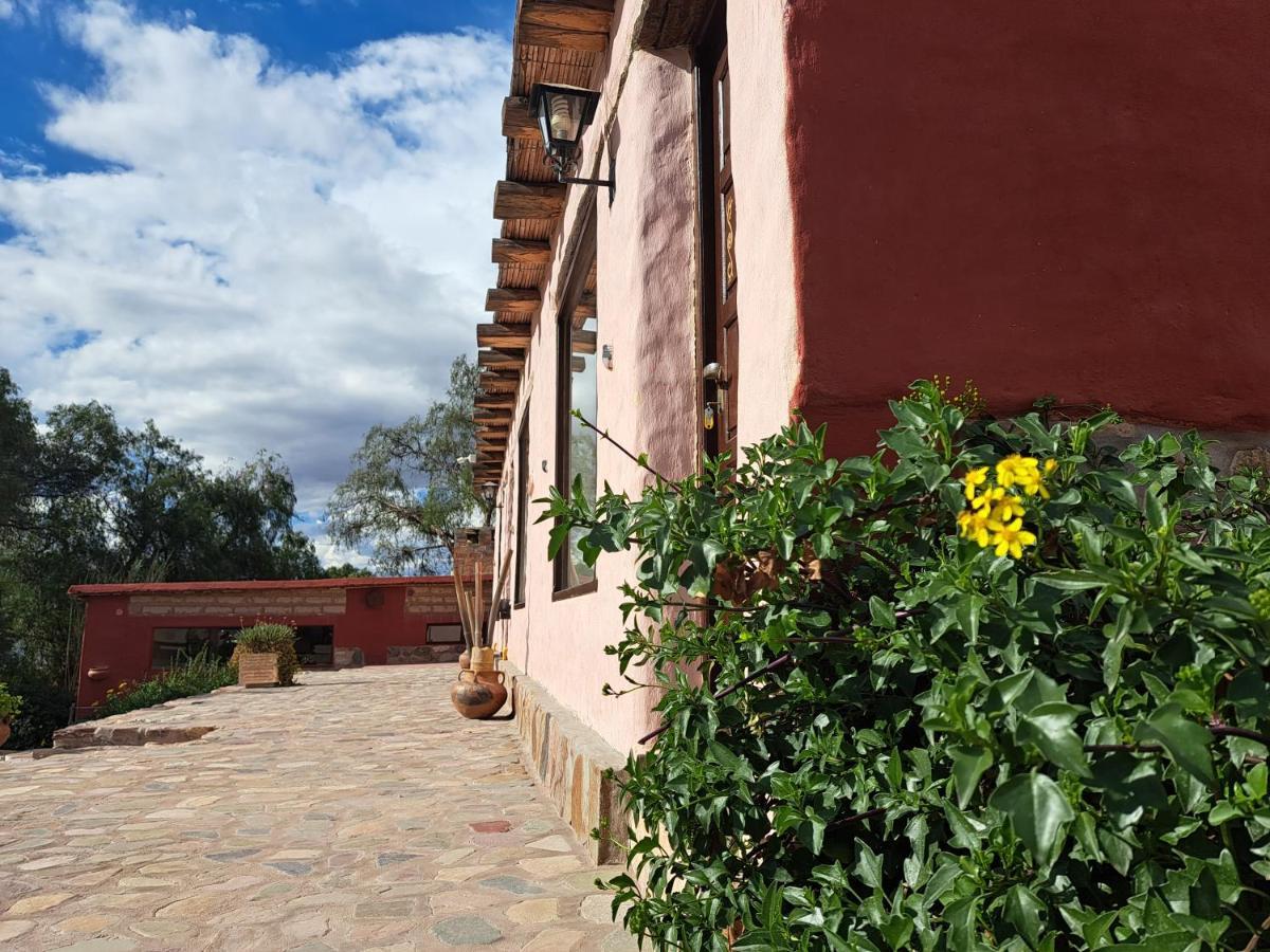 Plaza Chica Pensión Tilcara